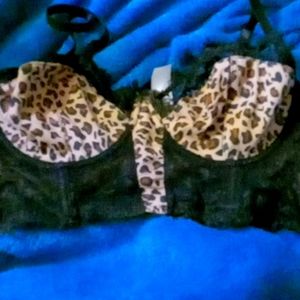 Shein leopard print corset underwired bra size medium/34C
